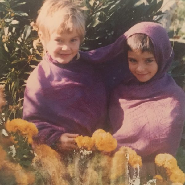 Elizabeth Allan and sister